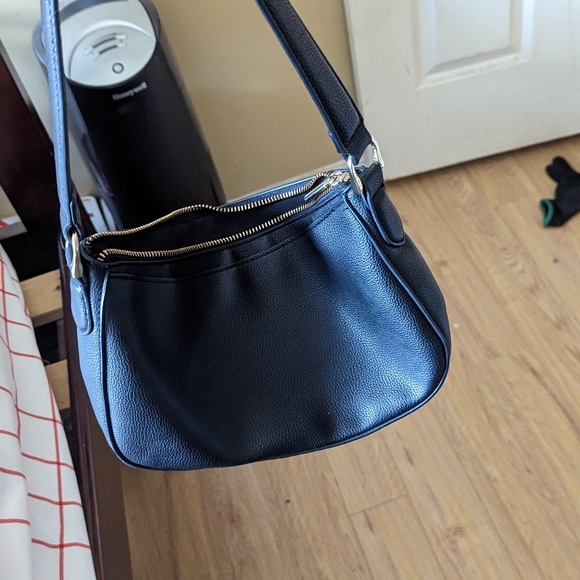 Purse - Picture 2 of 2